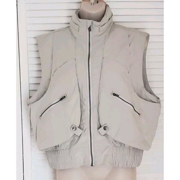 NEW FREE PEOPLE MOVEMENT OFF THE GRID BEIGE VEST SZ SMALL - Picture 4 of 12